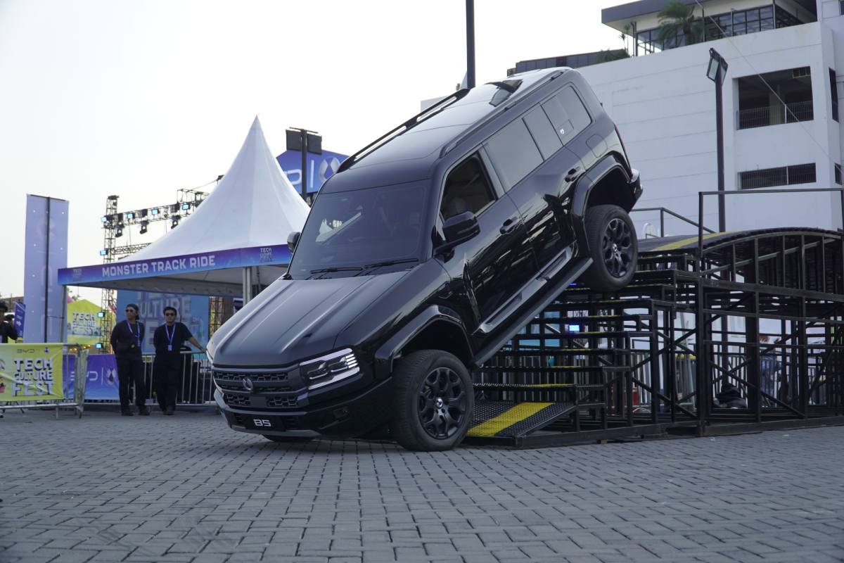 BYD Tech Culture Fest 2026 Hadir di Semarang, Warga Bisa Coba Langsung DENZA B5 di Monster Track