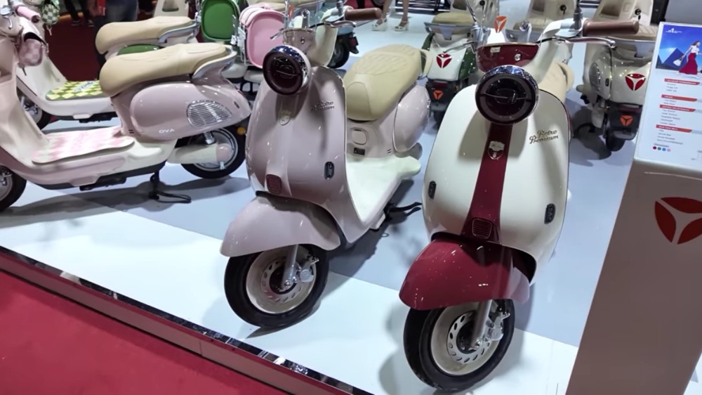 Hall A Jakarta Fair 2026 Dipenuhi Motor dan Mobil Listrik, Yadea hingga Polytron Fox 350 Siap Diuji