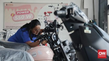 Harga BBM Naik 37 Persen, Aismoli Nilai Ini Momentum Percepat Adopsi Motor dan Mobil Listrik di Indonesia