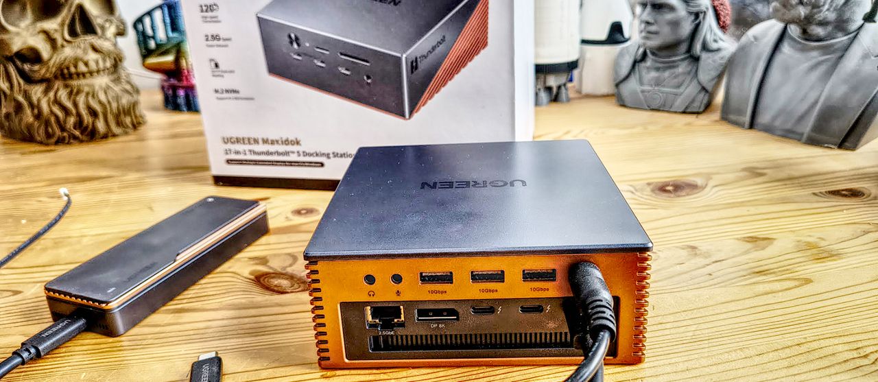 Ugreen Maxidok 17-in-1 Thunderbolt 5 Docking Station Review: 17 Port, M.2 Slot, dan Pengisian 140W