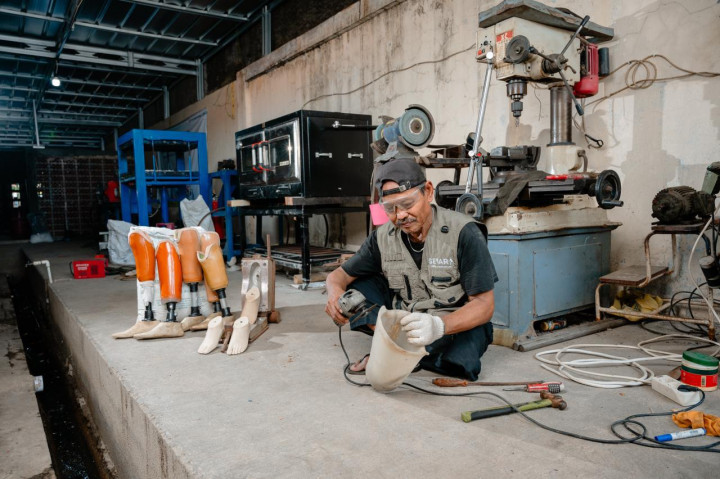 Bukan Sekadar Bantuan, Pertamina Buktikan Difabel Bisa Mandiri Lewat Kedai Kopi hingga Kaki Palsu Daur Ulang