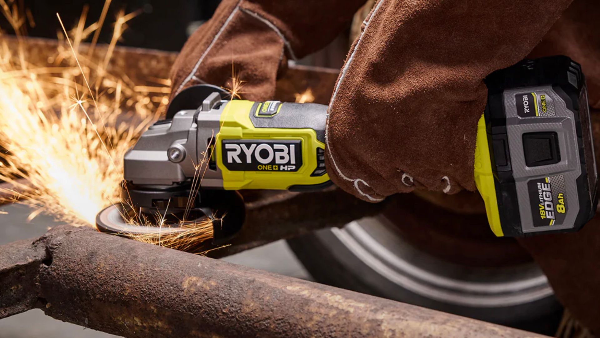 Ryobi Bantai Milwaukee di Harga, Tapi Bukan untuk Tukang Profesional