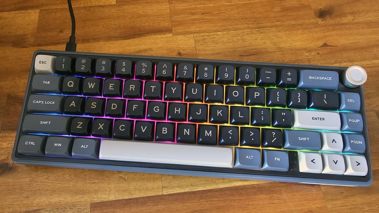 Royal Kludge R65, Keyboard Gaming 60% Favorit Budget, Kembali ke Harga Terendah Rp720 Ribuan di Amazon