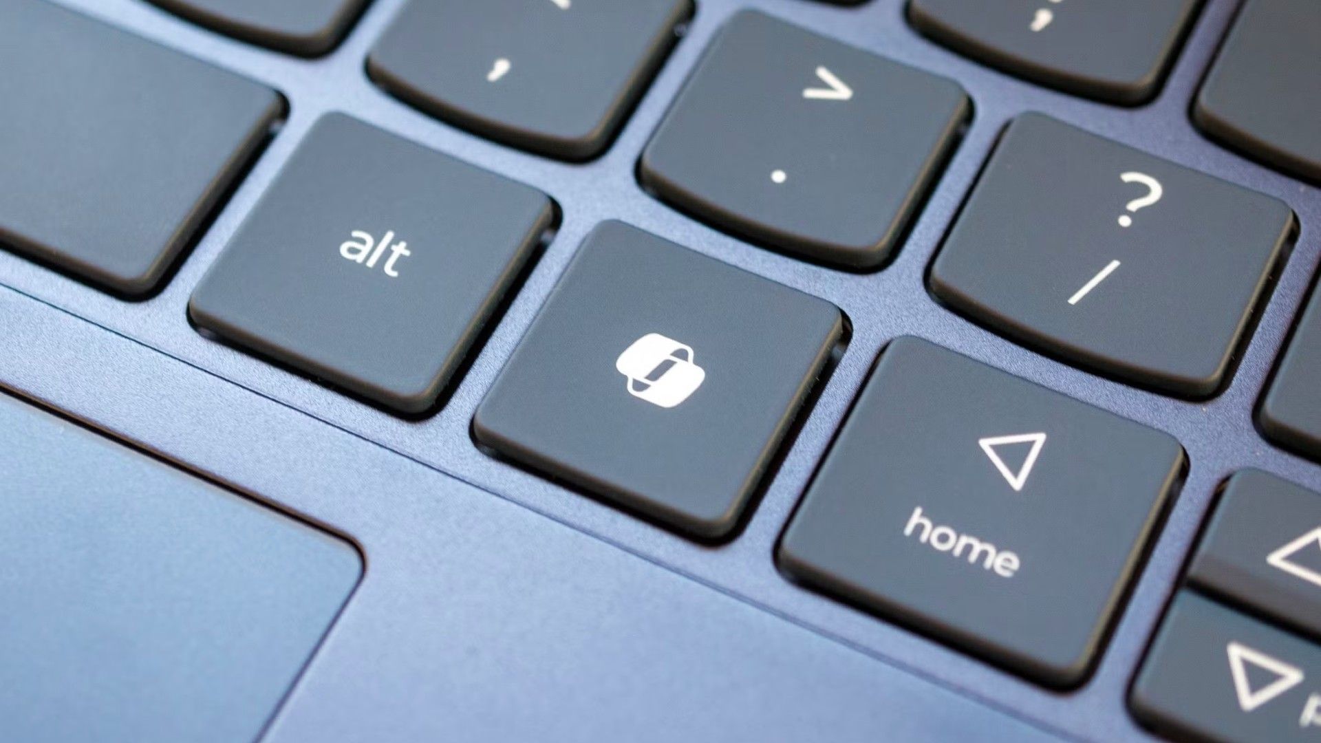 Microsoft Terus Membundel Aplikasi Berbayar dan Beriklan di Windows 11, Pengguna Mulai Beralih ke Alternatif Open Source