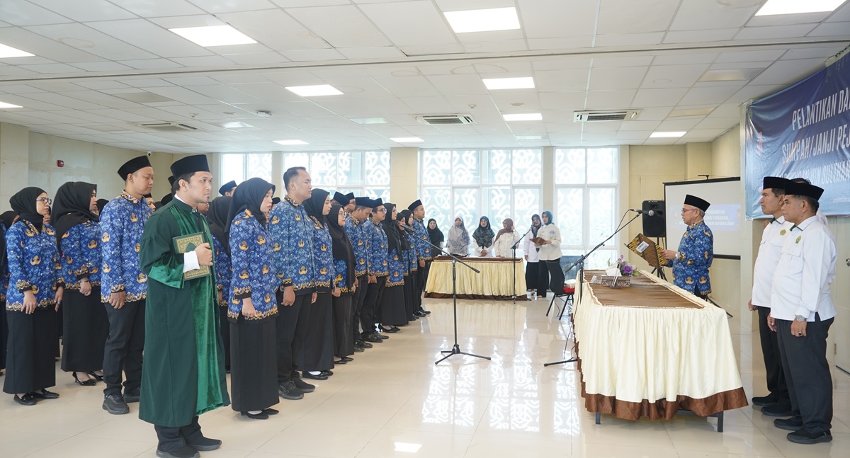 50 PNS UIN STS Jambi Resmi Dilantik, Kepala Biro Ingatkan Integritas dan Profesionalisme ASN