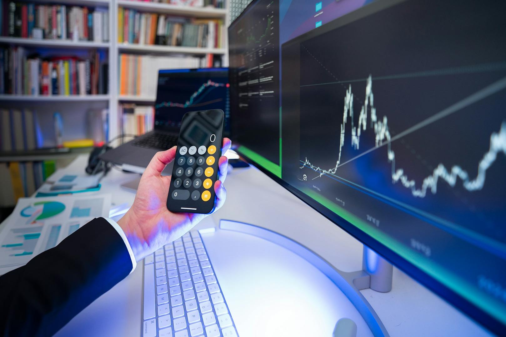 Bitcoin Berpotensi Anjlok ke US$55.000 Sebelum Bottom, Dolar AS dan Sikap Hawkish The Fed Jadi Biang Kerok