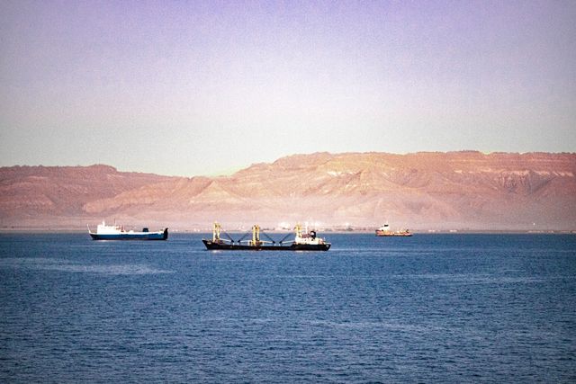 IMO Evakuasi 11.000 Pelaut di Teluk, Konflik AS-Iran Mulai Mereda