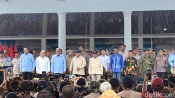 Presiden Prabowo Berkelakar soal Nama Panglima TNI dan Kapolri yang Mirip Dirinya di Acara Petani Gorontalo
