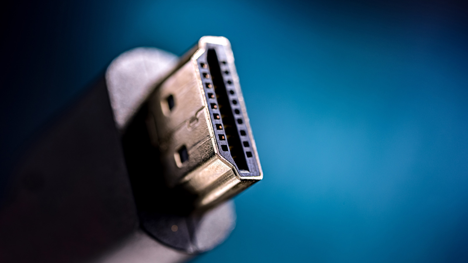 HDMI 2.0 vs 2.1 untuk Streaming: Kenapa Kabel Lama Masih Cukup Sampai 2026