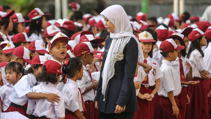 DPR Dorong Gaji Guru Minimal Rp 5 Juta per Bulan, Pemerintah Siapkan Skema di APBN 2027
