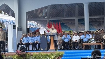Prabowo Sebut Ada Pihak Tak Ingin Indonesia Bangkit, Ajak Petani dan Nelayan Bersatu