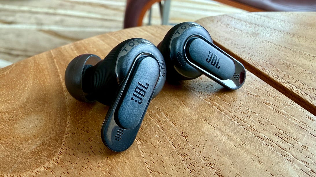 Harga Turun Drastis, JBL Tour Pro 3 Kini Jadi Pilihan TWS Premium Paling Rasional