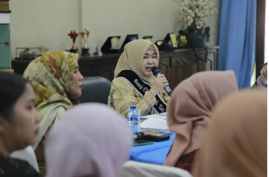 Bunda PAUD Tanjab Barat Luncurkan Program JAMBUL untuk Jemput Anak Suku Duano di Kampung Nelayan