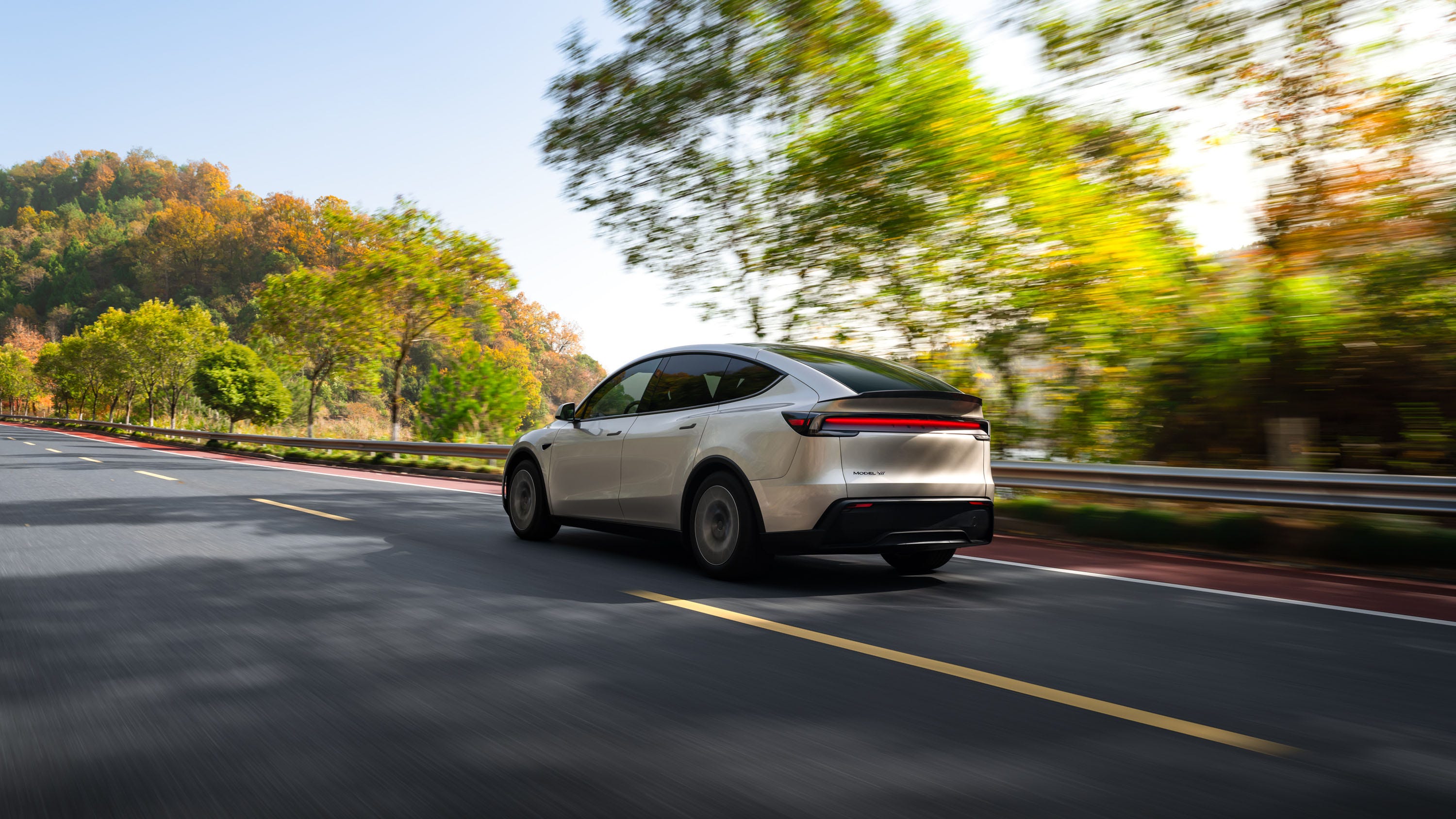 Foto Resmi Tesla Model Y L 2027 Terkuak, Begini Tampang SUV Listrik Tiga Baris