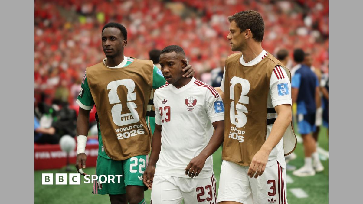 Ditegur FIFA Usai Tekel Brutal, Gelandang Qatar Assim Madibo Dilarang Tampil di 5 Laga