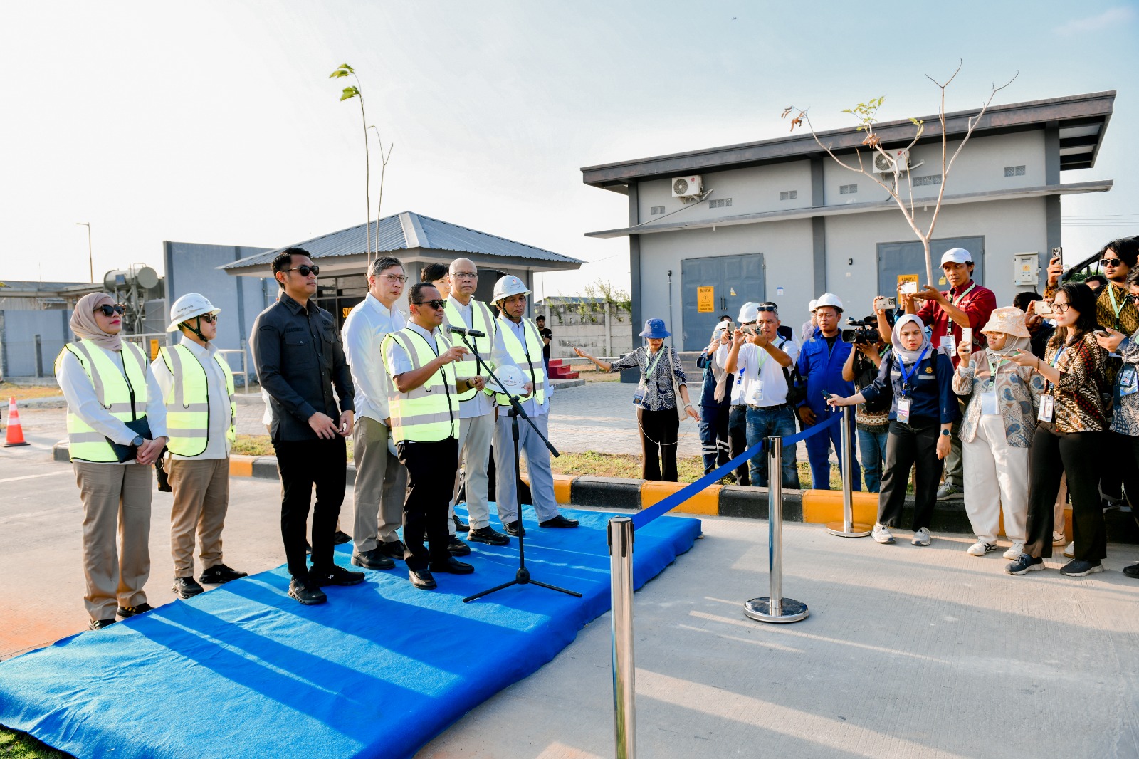 Pabrik LNG Mini di Tuban Resmi Beroperasi, Bahlil: Ini Kurangi Impor LPG dan Perkuat Kemandirian Energi