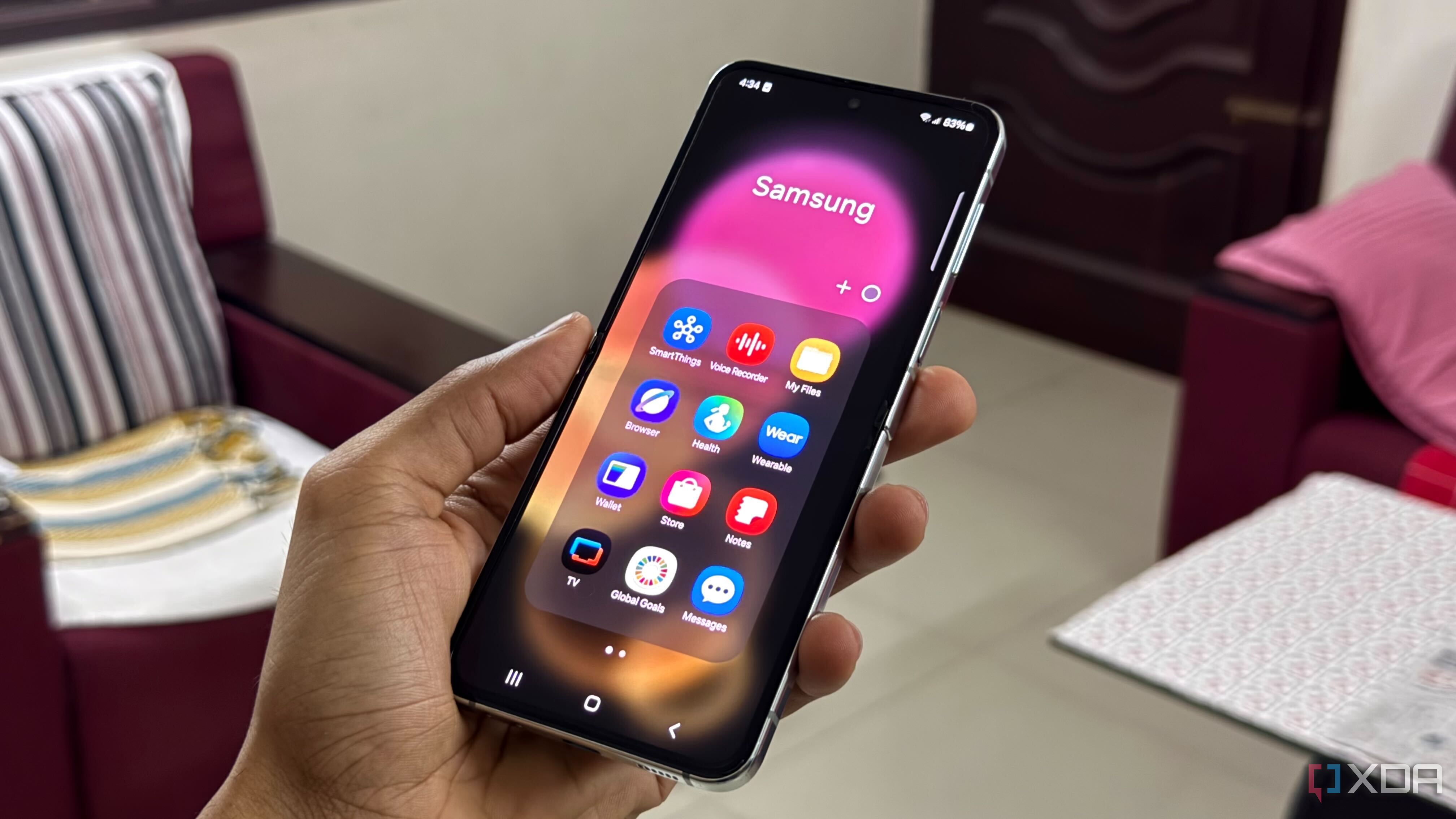 4 Aplikasi Bawaan Samsung Galaxy yang Langsung Saya Hapus Setelah Beli