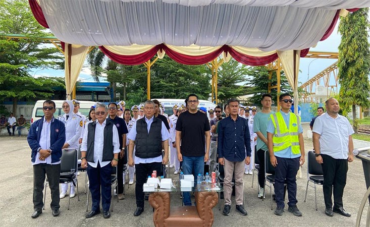 Pelindo Regional 1 Belawan Luncurkan Shuttle Service Gratis untuk Awak Kapal di Hari Pelaut Sedunia 2025