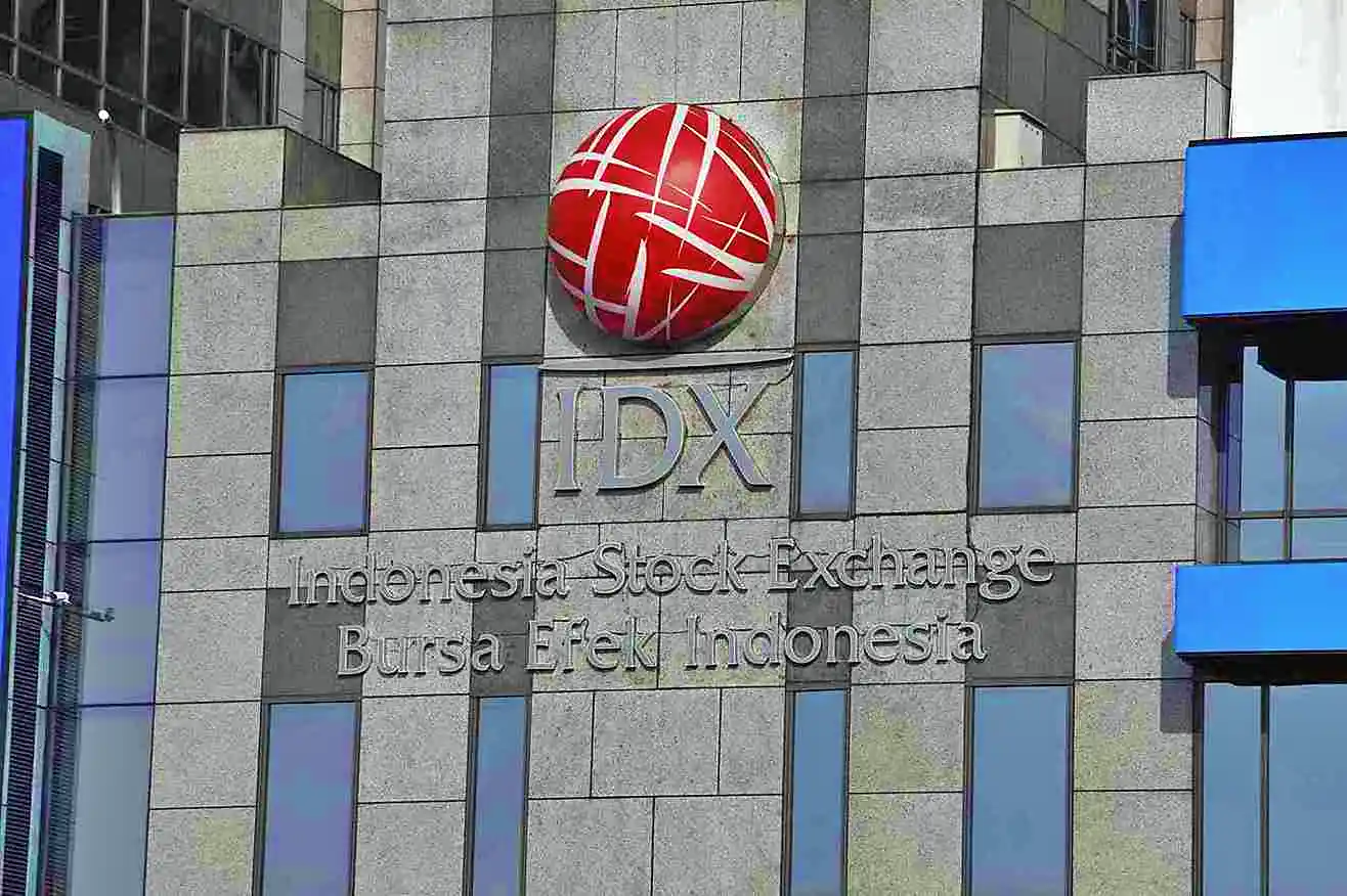 IHSG Kembali ke Level 6.000, Analis Bagi Rekomendasi Saham MAPA hingga UNTR