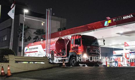 Tak Cuma Jawa, Pertamina Patra Niaga Genjot Distribusi BBM hingga ke Wilayah 3T