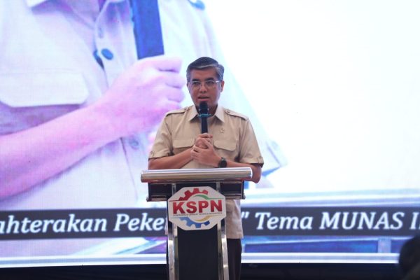 Menteri Yassierli Jadikan Konvensi ILO tentang Kerja Layak Era Digital Acuan Perkuat Regulasi Pekerja Ojek Online dan Kurir di Indonesia
