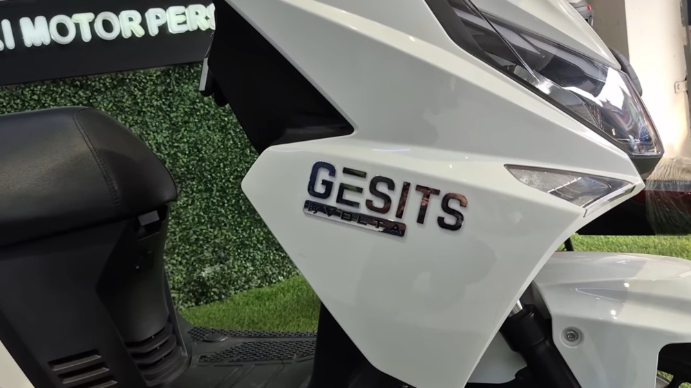 Gesit by Volta GV1 Masih Relevan di 2026: Motor Listrik 2.200 Watt dengan Baterai Swap dan Rem Cakram Ganda