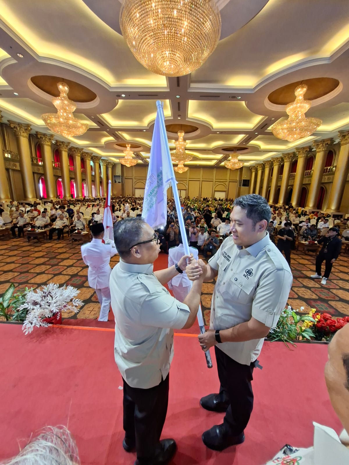 Wamentan Sudaryono Lantik Pengurus HKTI Kepri, Minta Organisasi Jadi Penghubung Petani ke Pusat