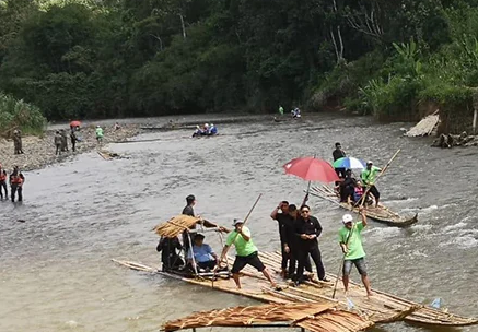 Gubernur Kalsel Muhidin Ikut Bamboo Rafting di Loksado, 100 Lebih Lanting Susuri Sungai Amandit