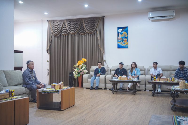 PLN Akhirnya Alirkan Listrik ke Desa Terpencil di Malinau, Bupati Akui Prosesnya Tak Mudah