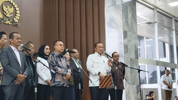 Mensesneg Prasetyo Hadi Ibaratkan Koordinasi Pemerintah-DPR Seperti Tim Sepakbola di Tengah Gejolak Ekonomi Global