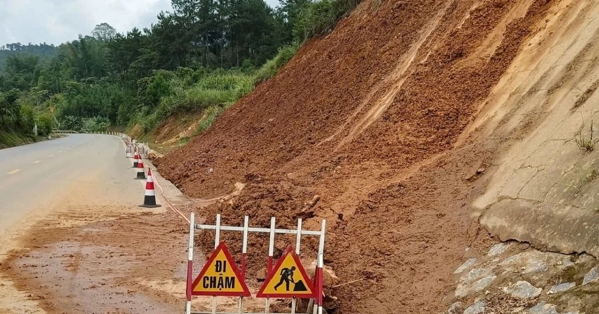 Hujan Lebat Landa Thai Nguyen, Longsor Timbun Jalan Raya Ho Chi Minh di Puluhan Titik