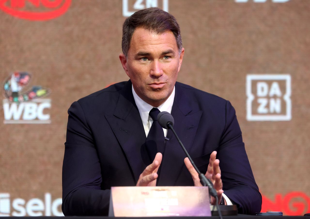 Eddie Hearn Pastikan Matchroom Akan Masuk ke Sepak Bola: 