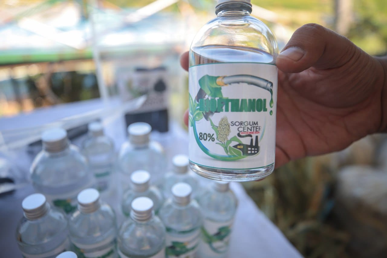 Butuh 4 Juta KL Bioetanol per Tahun, Menteri Bahlil Ajak Kampus Garap Program E20 dan Kompor Listrik