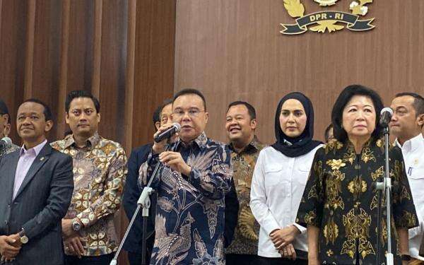 DPR Panggil Petinggi DEN dan BI Bahas Pelemahan Rupiah, Wamenkeu hingga Mensesneg Turut Hadir