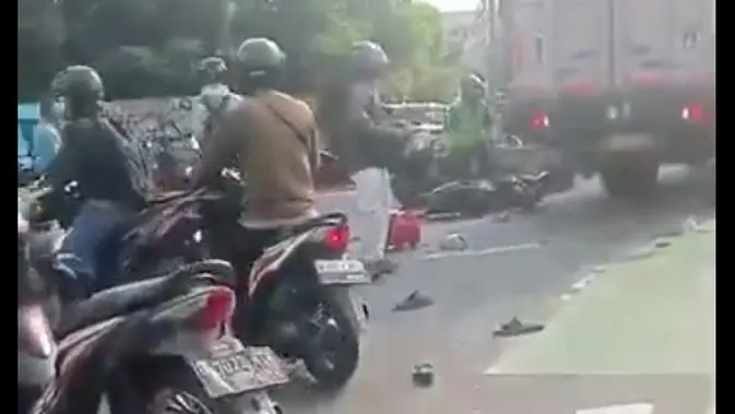 Sopir Truk Wing Boks yang Tabrak Belasan Motor di Bekasi Diamankan Polisi, Diduga Rem Blong