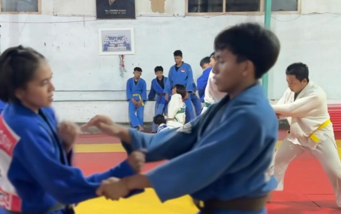 Sambo Tangsel Siapkan 12 Atlet untuk 12 Nomor Porprov Banten 2026, Target 9 Medali Emas