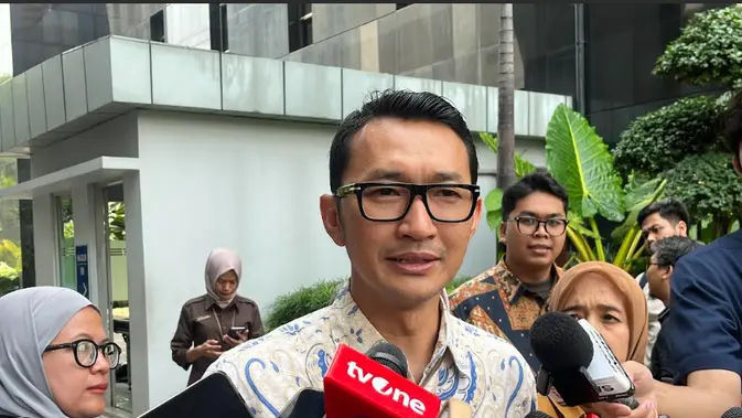 KPK Imbau Bupati Kuansing dan Sekda Menyerahkan Diri, Tim Masih Lacak Keberadaan Keduanya