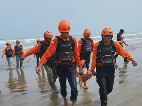 30 Warga Pesisir Lebak Ikuti Pelatihan Water Rescue dan Mitigasi Bencana Antisipasi Tsunami