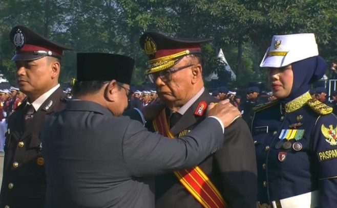 Pangkat Kehormatan dari Prabowo untuk Irjen Pol (Purn) Sidarto Danusubroto, Ajudan Terakhir Bung Karno
