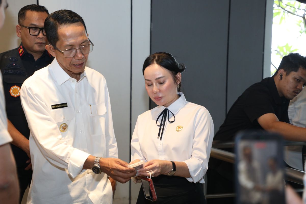 Digitalisasi Bansos di Batam: 64.265 Warga Sudah Aktifkan IKD, Pemkot Ajak Daftar PKH dan BPNT Online via Portal Perlinsos
