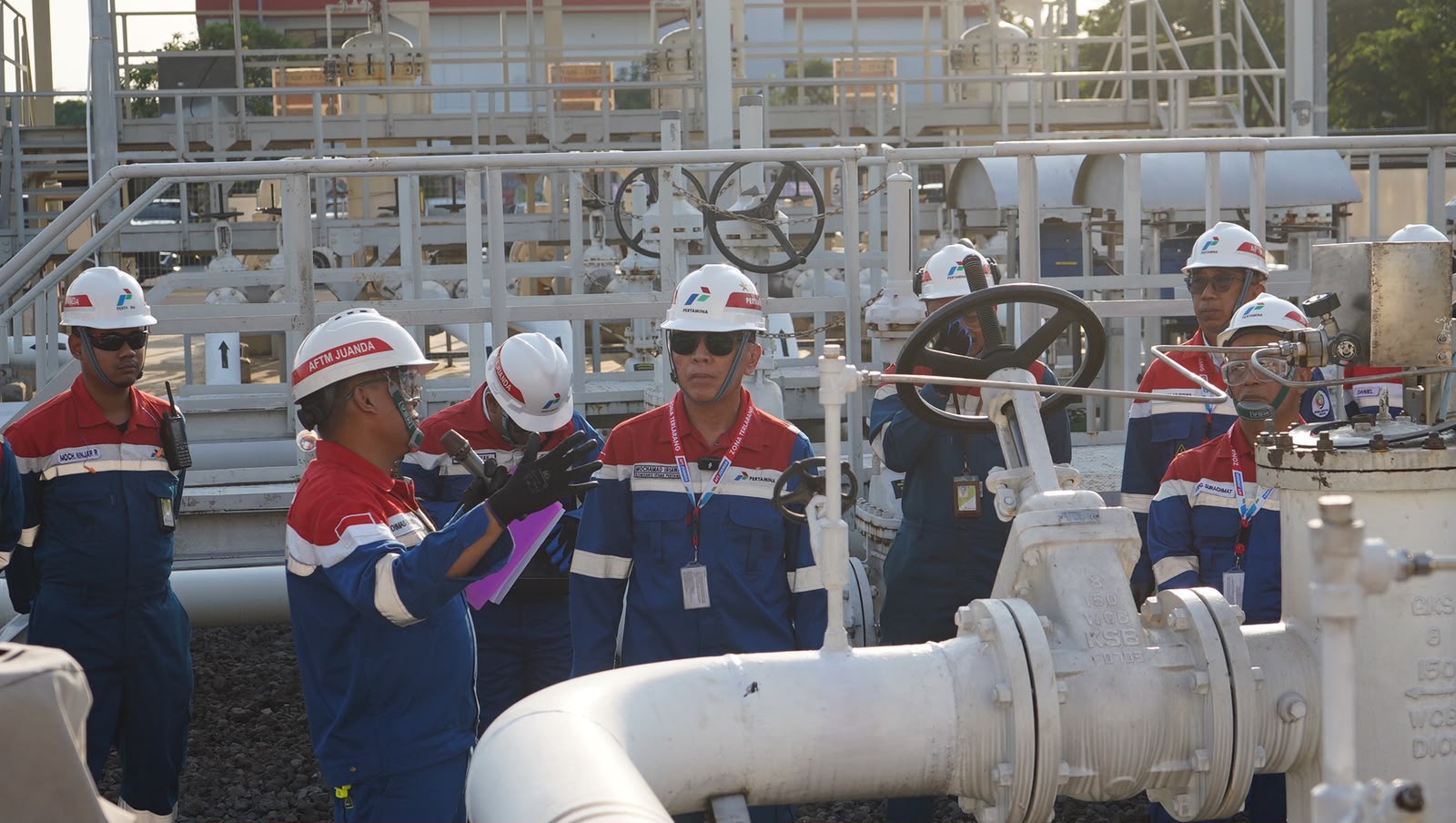 Pertamina Pastikan Pasokan Avtur Aman di Libur Sekolah, Komut Tinjau Terminal Juanda