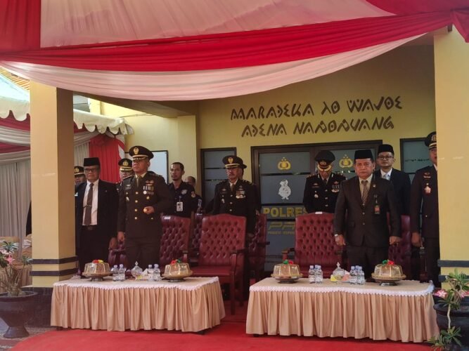 Dandim 1406/Wajo Hadiri HUT Bhayangkara ke-80 di Mapolres Wajo, Sinergi TNI-Polri Kian Solid