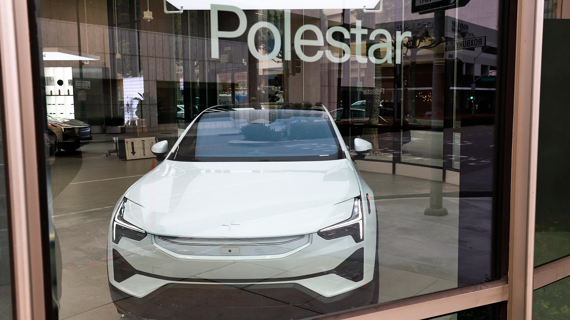 Polestar Dilarang Jual Mobil di AS Mulai 2027, 32 Diler dan Ribuan Pemilik Terjebak Ketidakpastian