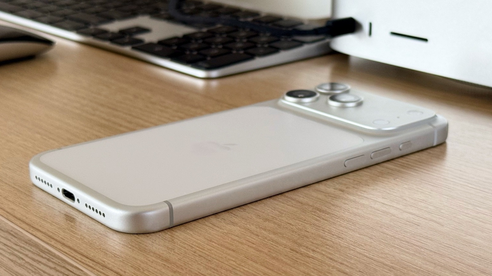iPhone 18 Pro Versi AS Dikabarkan Punya Perbedaan Hardware Signifikan, Termasuk Baterai