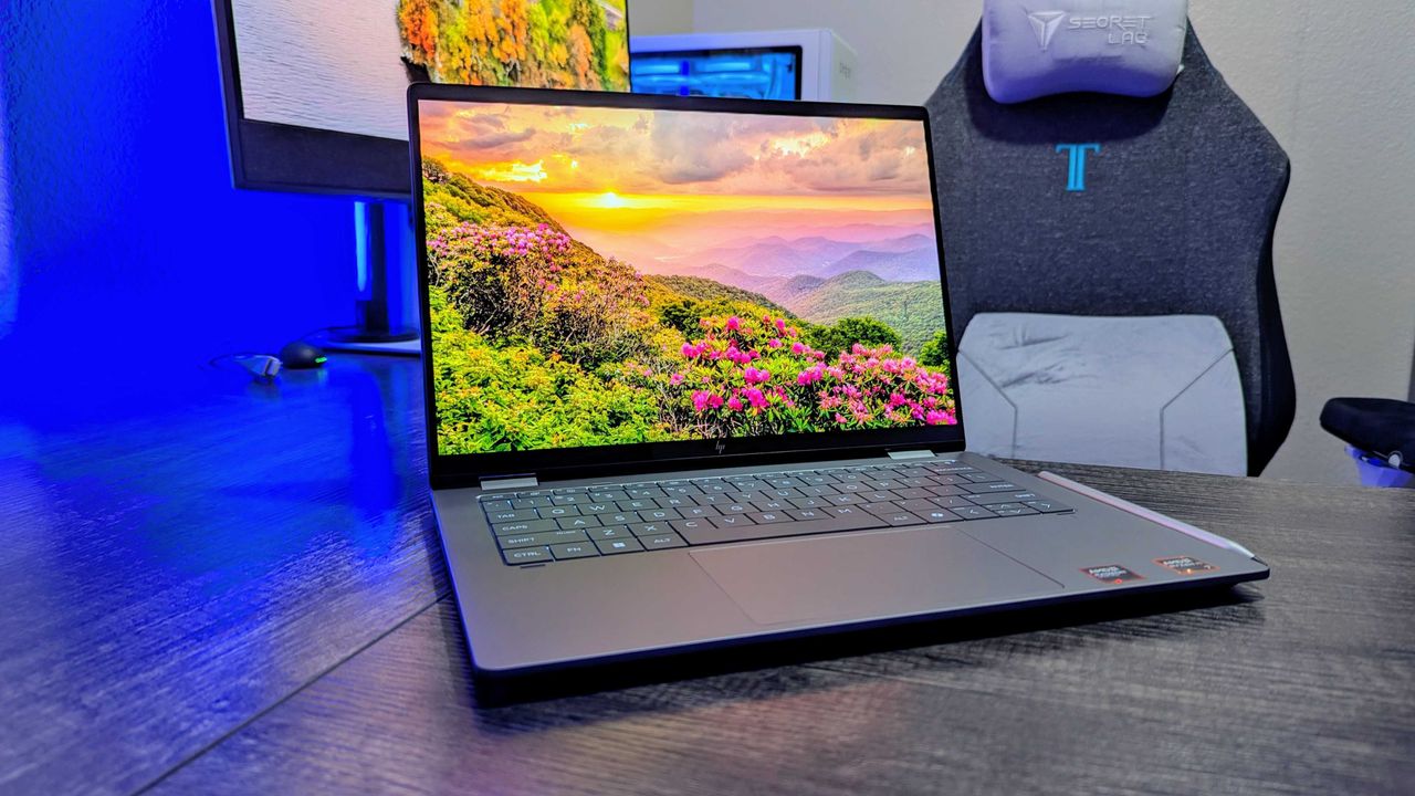 HP Omnibook X Flip 14 (2025) Turun Harga Jadi Rp 10,7 Juta, Bawa Prosesor Intel Core Ultra 5