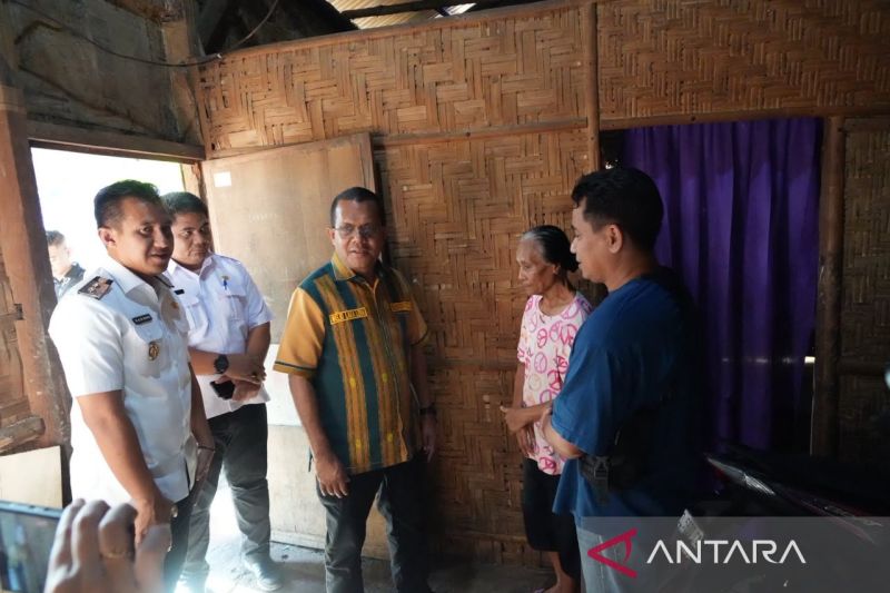 Pemprov NTT Bantu Pasang Listrik Gratis untuk 140 KK di Sumba Barat Daya, Anggaran Rp1,7 Juta per Sambungan