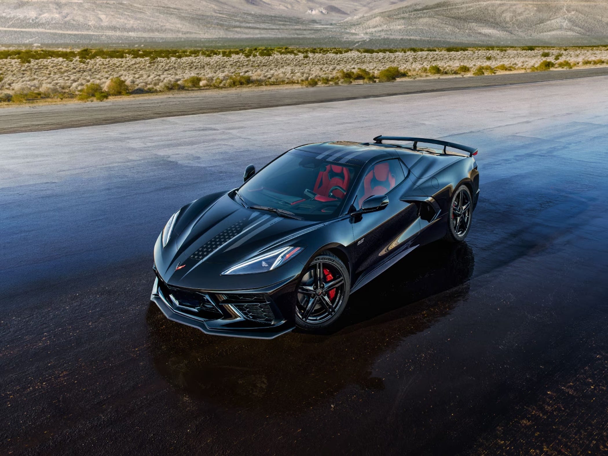 Chevrolet Corvette dan Pickup Edisi Stars and Steel Rayakan 250 Tahun AS dengan Sentilan Patriotik Halus