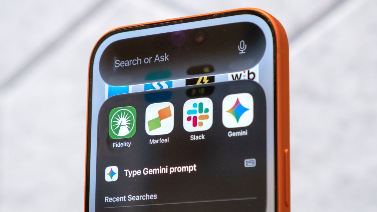 iOS 27 Beta 2 Hadirkan Suara Siri Lebih Natural, Begini Cara Aktifkannya di iPhone 17 Pro