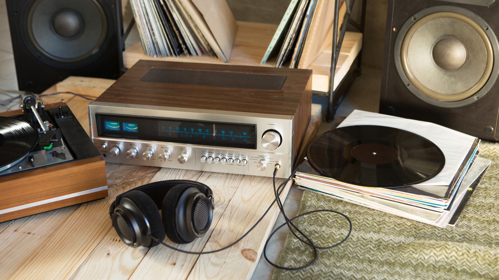 Headphone Ternyata Sudah Ada Sejak Era 1960-an, Begini Bentuknya