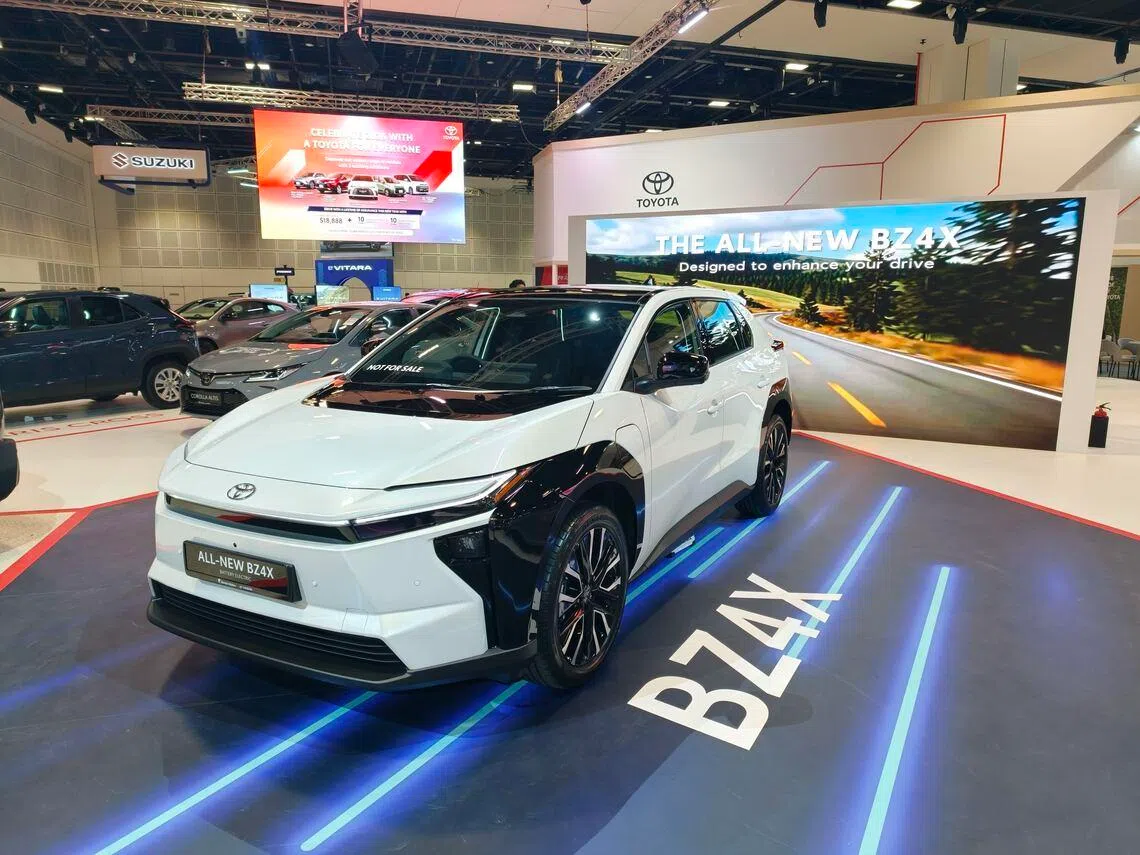 Harga Toyota bZ4X EV di Indonesia Tembus Rp799 Juta, SUV Listrik Premium Mulai Banyak Terlihat di Jalan